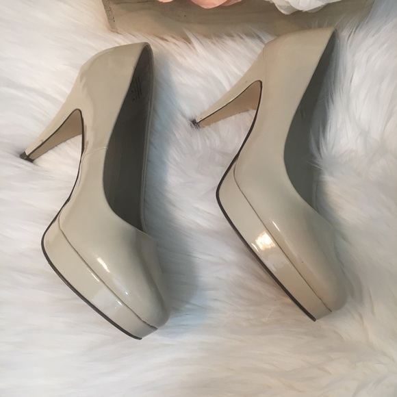 Call it Spring Pumps - Picture 8 of 8